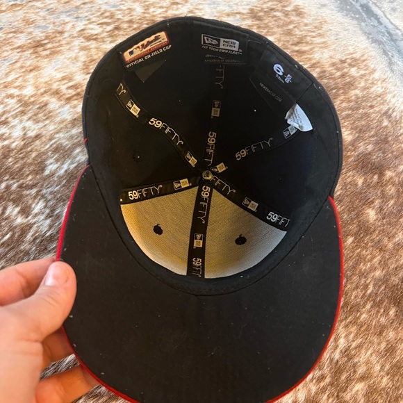 New Era Atlanta Braves Dark Blue Red Fitted Hat Cap 6 5/8 - Picture 5 of 9